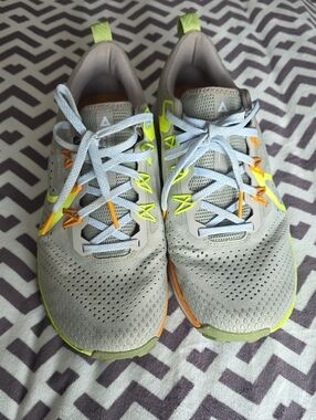 NIKE PEGASUS TRAIL SIZE 9